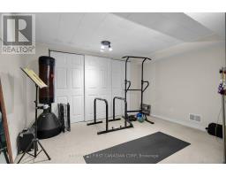 568 CRESTON AVENUE - 30