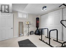 568 CRESTON AVENUE - 31