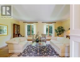 11 OLD OAK LANE - 23
