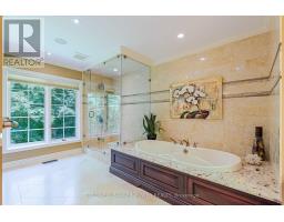 11 OLD OAK LANE - 30