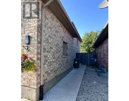 1 FALCONRIDGE COURT - 4