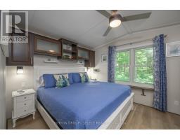 31 - 22790 AMIENS ROAD - 25
