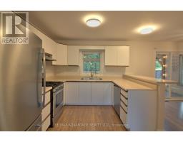 21 VILLAGE GATE CRESCENT - 10