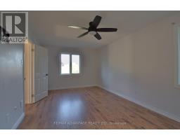 21 VILLAGE GATE CRESCENT - 23