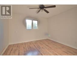 21 VILLAGE GATE CRESCENT - 30