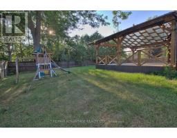 21 VILLAGE GATE CRESCENT - 35
