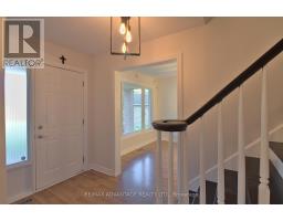 21 VILLAGE GATE CRESCENT - 7