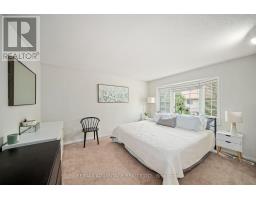 81 - 70 CHAPMAN COURT - 12