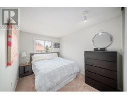 81 - 70 CHAPMAN COURT - 16