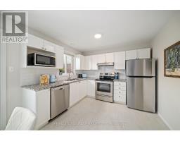 81 - 70 CHAPMAN COURT - 8