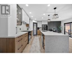 688 CLEARWATER CRESCENT - 16