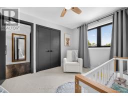 688 CLEARWATER CRESCENT - 28