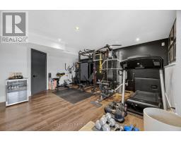688 CLEARWATER CRESCENT - 33