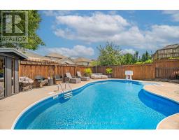 688 CLEARWATER CRESCENT - 4