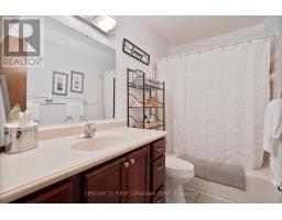54 FOUR OAKS CRESCENT - 10