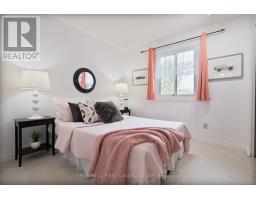 54 FOUR OAKS CRESCENT - 13