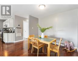 14 BLOSDALE CRESCENT - 17