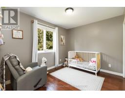 14 BLOSDALE CRESCENT - 19
