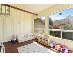14 BLOSDALE CRESCENT - 32