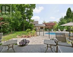 95 HIGHLAND WOODS COURT - 44