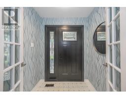 19 SPENCER CRESCENT - 13