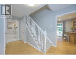 19 SPENCER CRESCENT - 14
