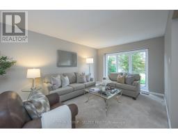 19 SPENCER CRESCENT - 18