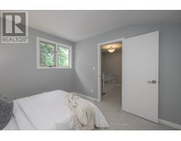 19 SPENCER CRESCENT - 38