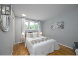 19 SPENCER CRESCENT - 39