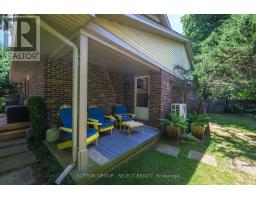 19 SPENCER CRESCENT - 4