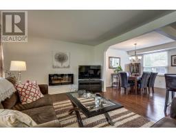 116 DOWNING CRESCENT - 14