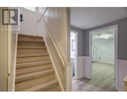 116 DOWNING CRESCENT - 32
