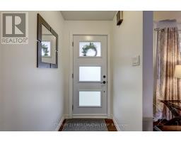 116 DOWNING CRESCENT - 9