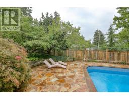 108 BASELINE ROAD E - 14