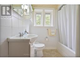 132 MARIA STREET - 12