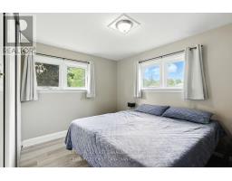 330 GLENROSE DRIVE - 17