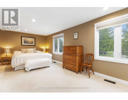 717 GRIFFITH STREET - 29