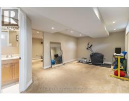 717 GRIFFITH STREET - 32