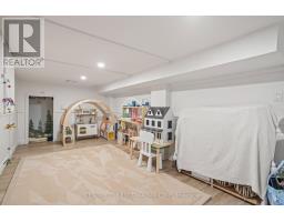 872 LOVETT STREET - 34