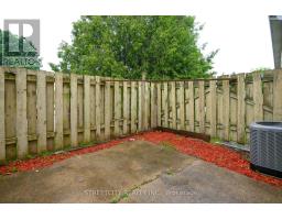25 - 45 GATEWOOD PLACE - 18