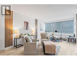 212 - 600 GRENFELL DRIVE - 13