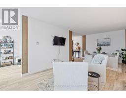 212 - 600 GRENFELL DRIVE - 17