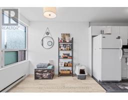 212 - 600 GRENFELL DRIVE - 19