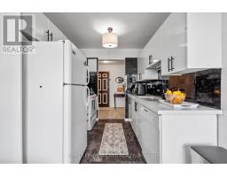 212 - 600 GRENFELL DRIVE - 24