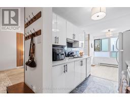 212 - 600 GRENFELL DRIVE - 27
