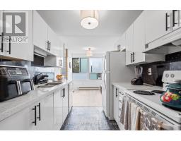 212 - 600 GRENFELL DRIVE - 28