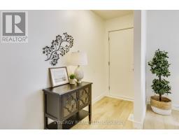 17 - 595 THIRD STREET - 18