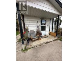 242 VICTORIA STREET - 3