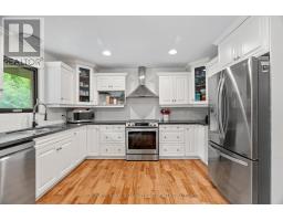 16 LANSDOWNE PARK CRESCENT - 9