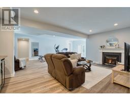 129 CHAMBERS AVENUE - 40
